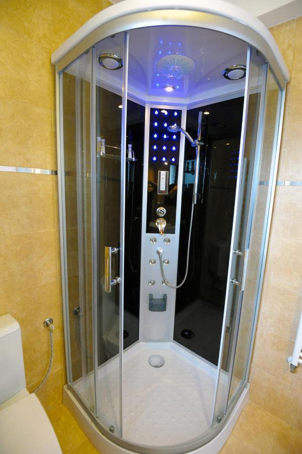Yael Luxury Apartments 1 Buşteni Kamer foto